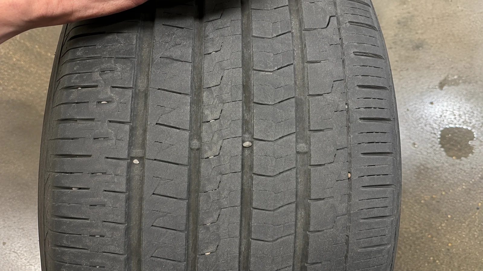 Tire tread